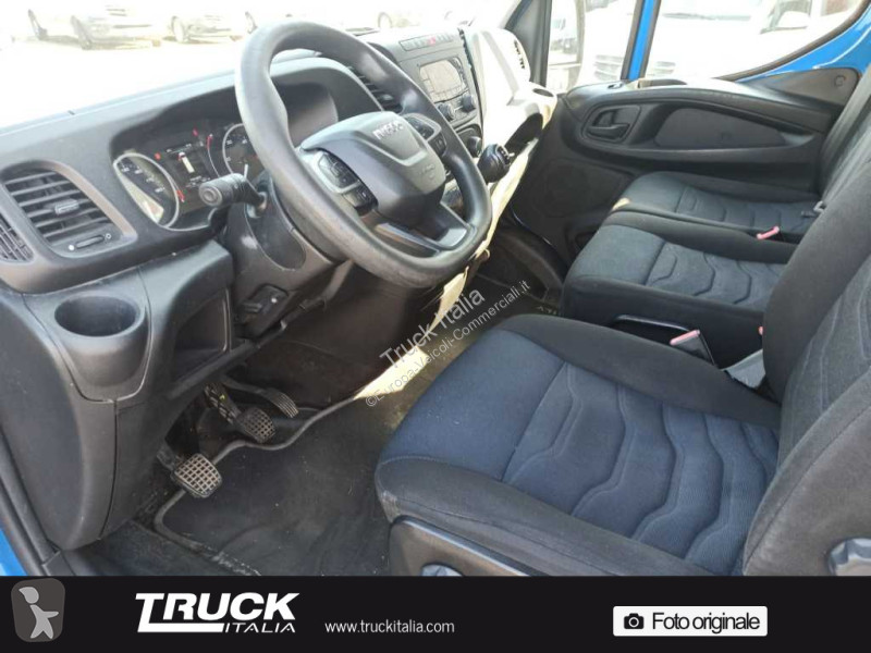 Autoutilitară Iveco V