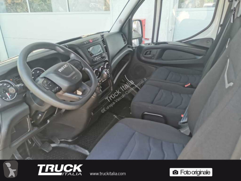 Furgoneta Iveco V