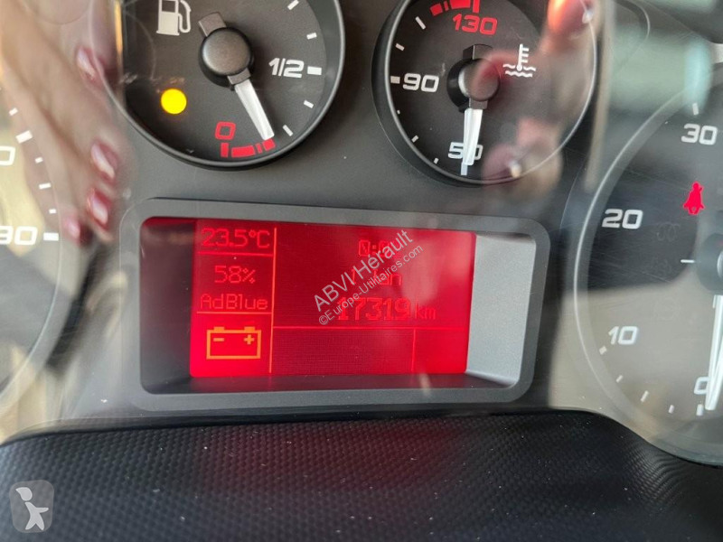 Užitkové vozidlo Iveco 35C16H 3.0 BENNE JPM...