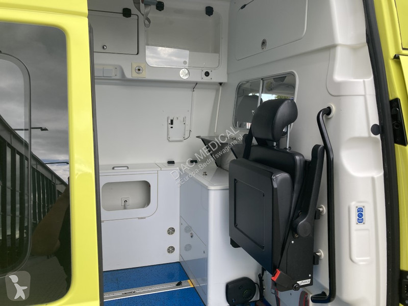 Volkswagen Ambulance T6 Transporter