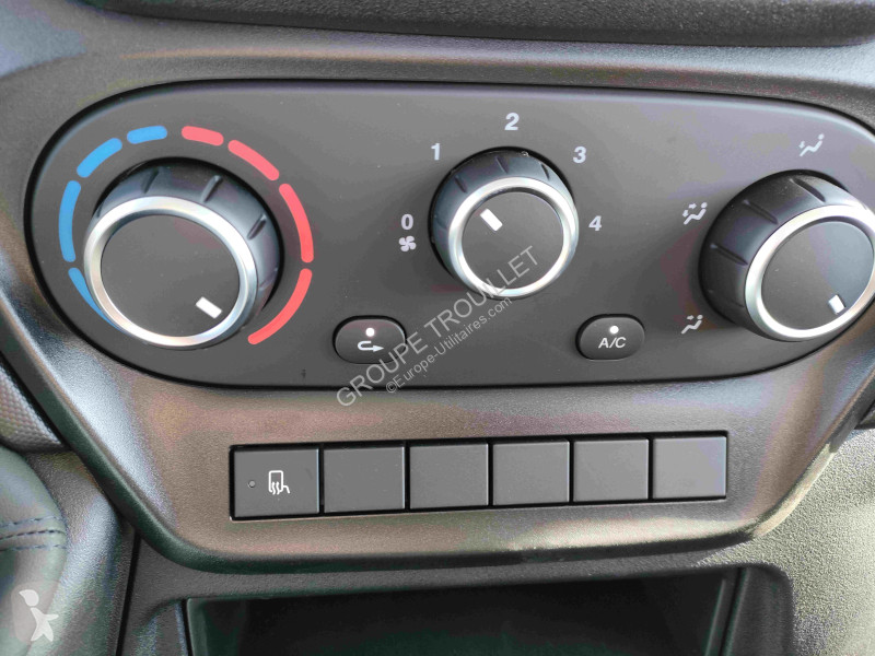Véhicule utilitaire Iveco RJ COFFRES 160 CV 3,5 T