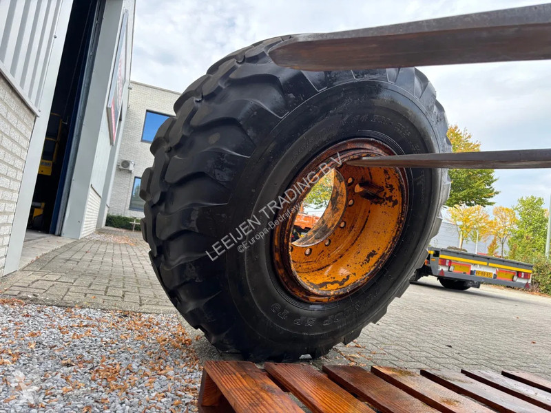 Samochód dostawczy Dunlop Used 555/70R24 EM...