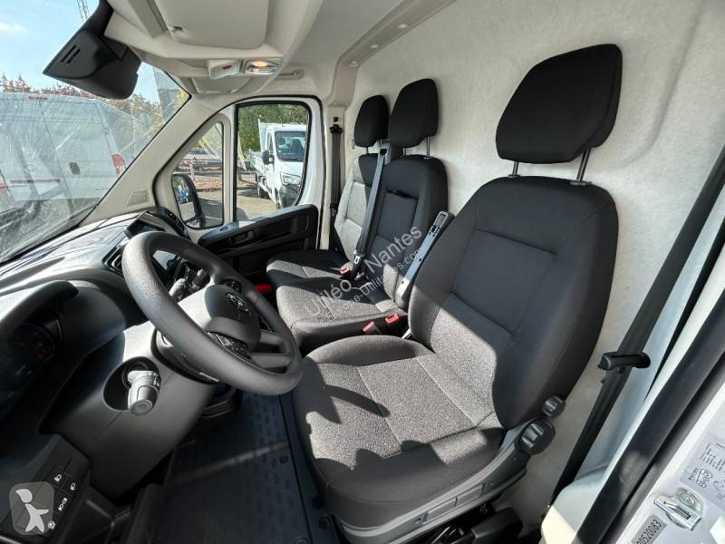 Véhicule utilitaire Opel