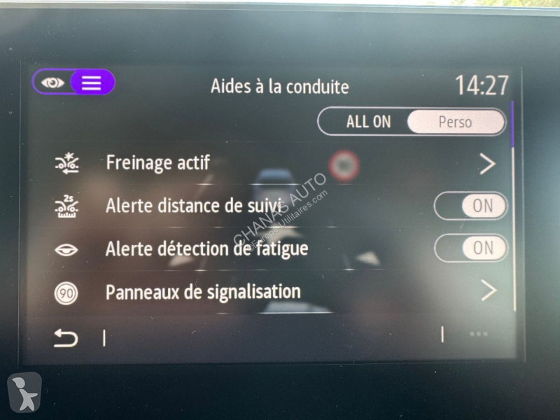 Véhicule utilitaire Renault BLUE DCI 150 GSR2...