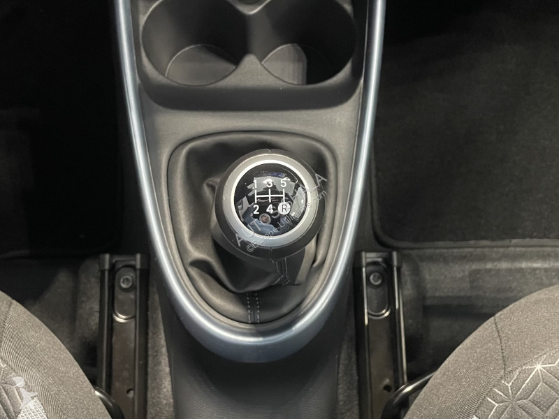 عربة نفعية Toyota AYGO X / A PARTIR DE...