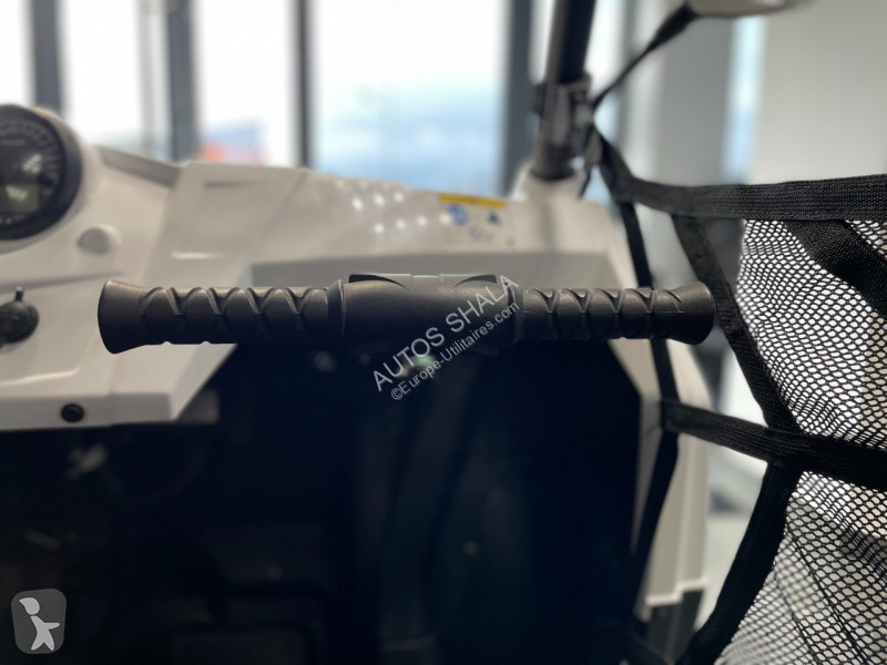 Samochód dostawczy Polaris RZR 570 MTT