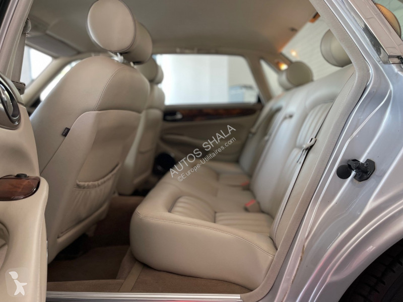 Samochód dostawczy Jaguar XJ8 4.0 V8  BA SOVEREIGN