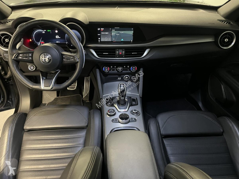 Samochód dostawczy Alfa-Roméo STELVIO 2.2 D -...