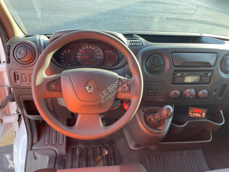 Véhicule utilitaire Renault MASTER 130