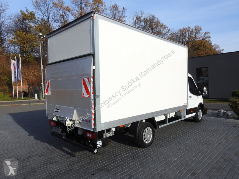 Samochód dostawczy Ford  TRANSIT