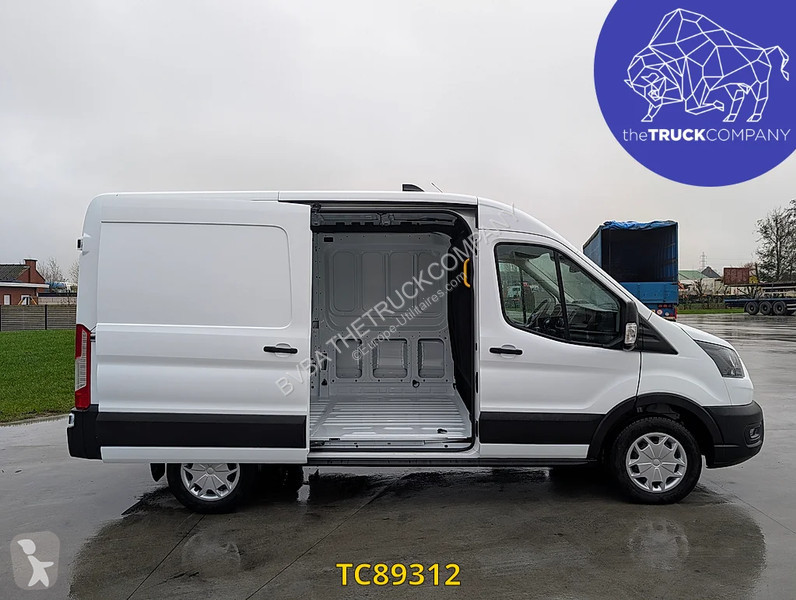 Véhicule utilitaire Ford L2H2 AUTOMATIC GEARBOX...