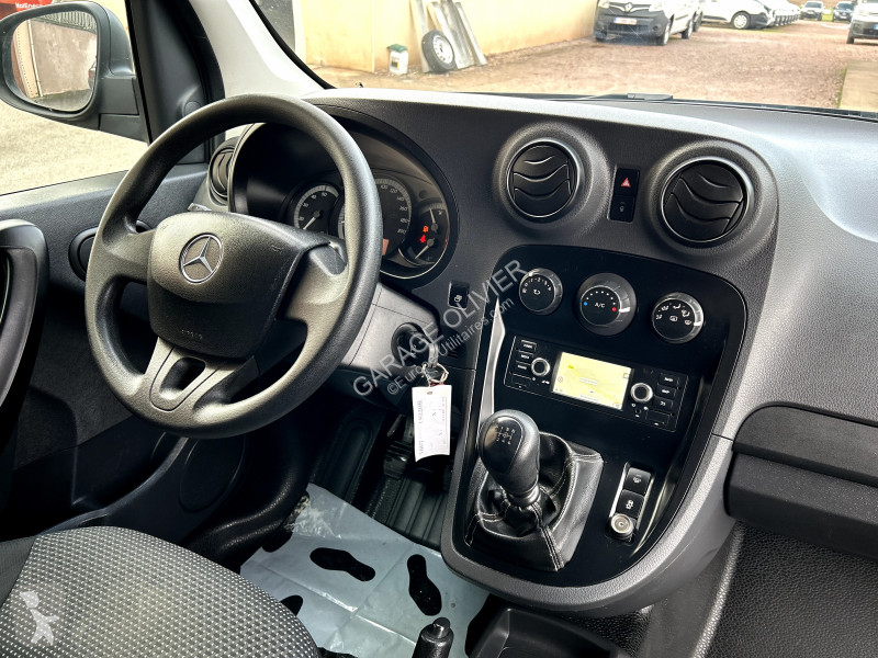 عربة نفعية Mercedes Extra Long