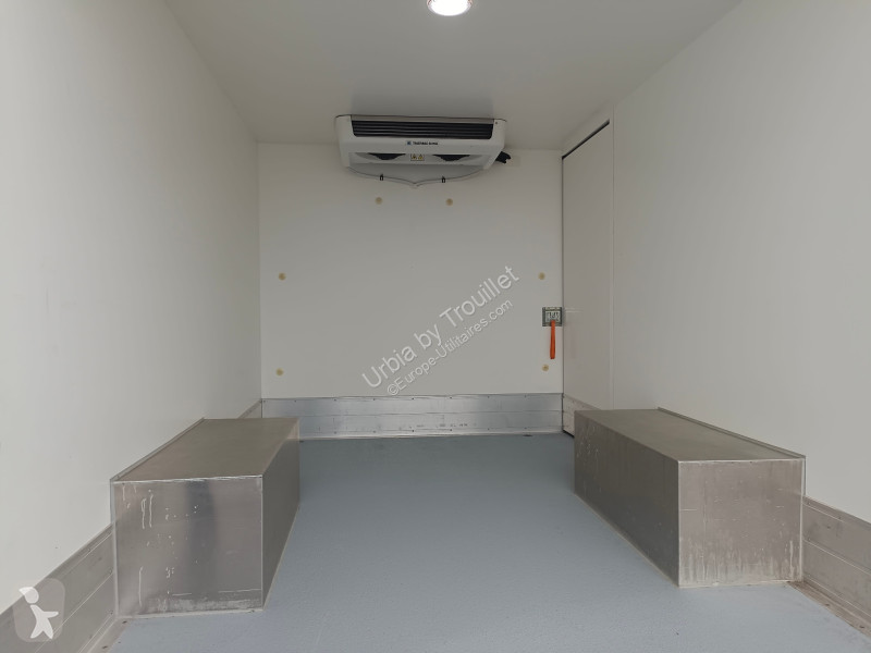 Renault FRIGO 12M3 CAISSE CAZAUX GROUPE...