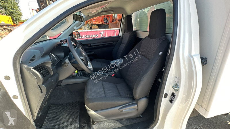 Furgoneta Toyota Hilux 4X4 Comfort Frigo