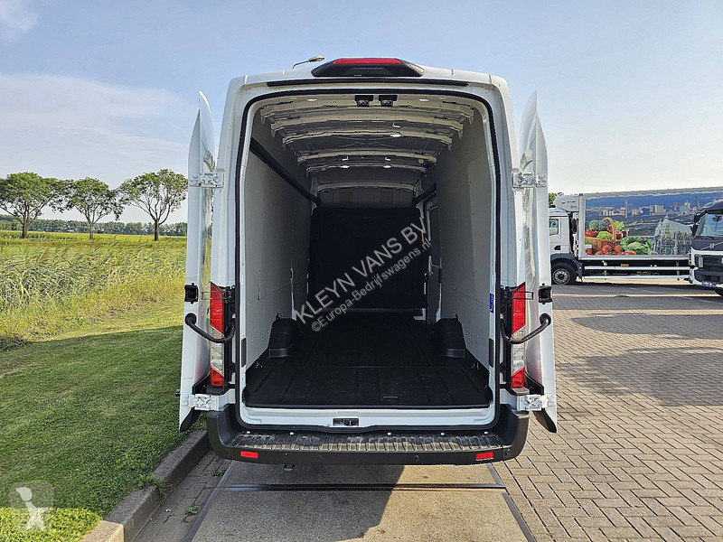 عربة نفعية Ford L4H3 317km WLTP68kWh E