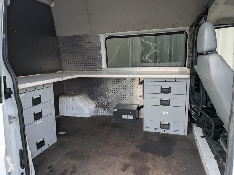 Véhicule utilitaire Ford TRANSIT 330 2.2 TDCI...