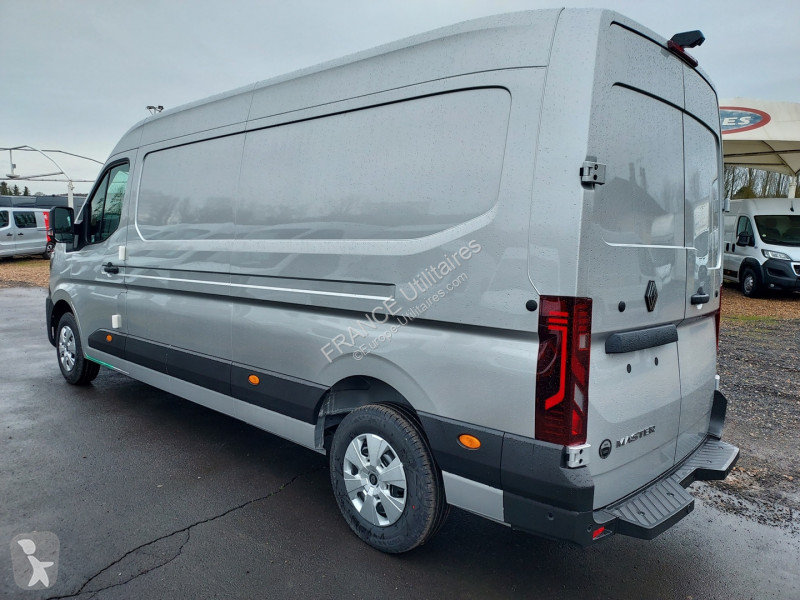 Véhicule utilitaire Renault MASTER IV FG GRIS...