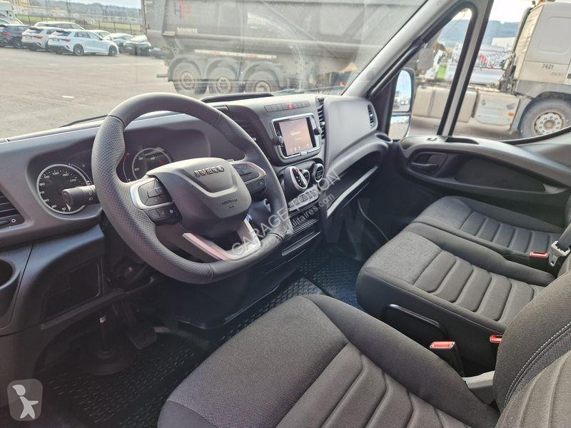 Véhicule utilitaire Iveco 35S14 GAZ GNC + ESSENCE