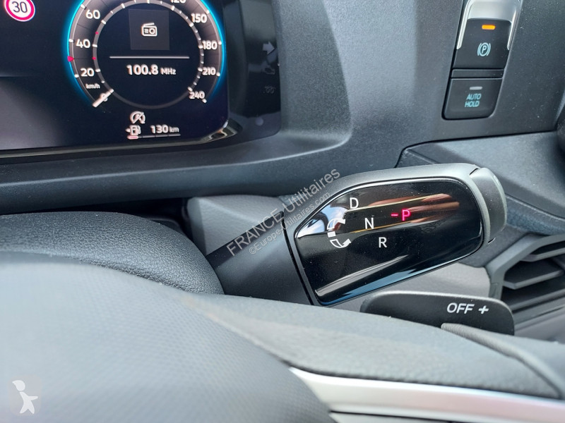 عربة نفعية Volkswagen CRAFTER FG BVA GRIS FONCÉ...