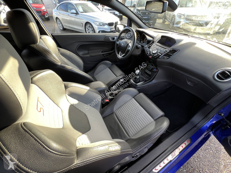 Véhicule utilitaire Ford IV 1.6 EcoBoost 182ch...