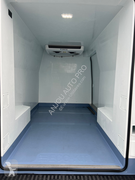 Véhicule utilitaire Renault FRIGORIFIQUE F3500...