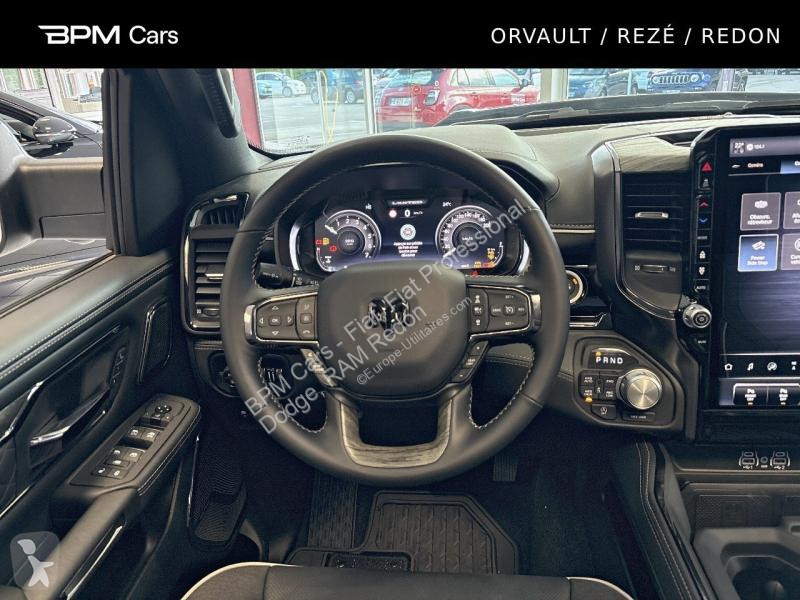 Samochód dostawczy Dodge RAM 1500 CREW CAB 4X4