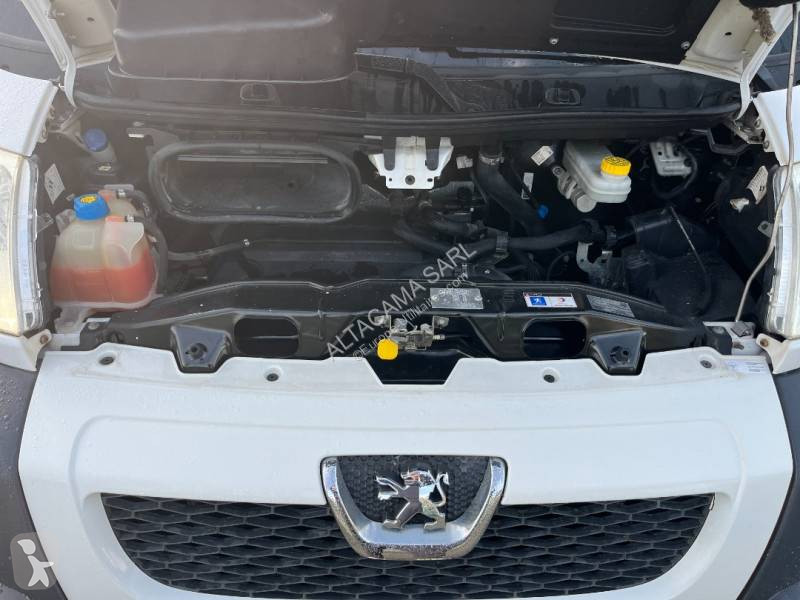 Véhicule utilitaire Peugeot