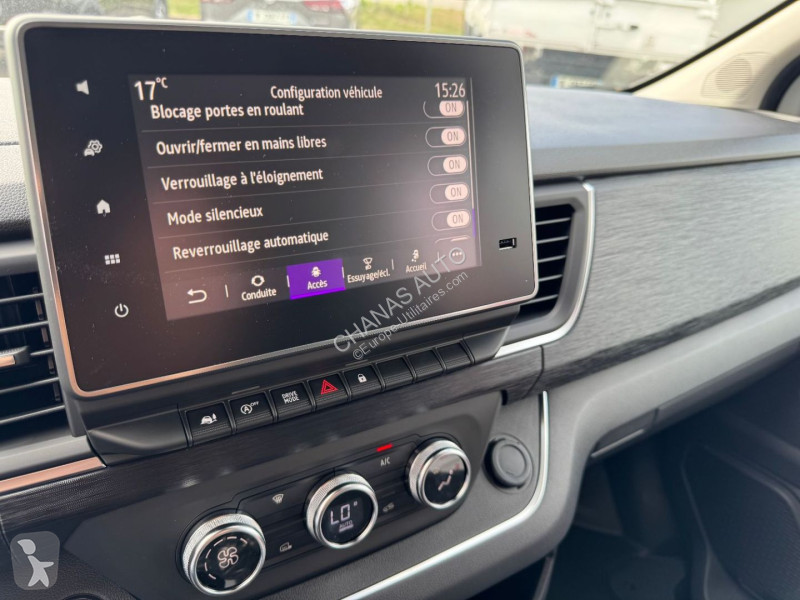 Véhicule utilitaire Renault L2H1 3T BLUE DCI...