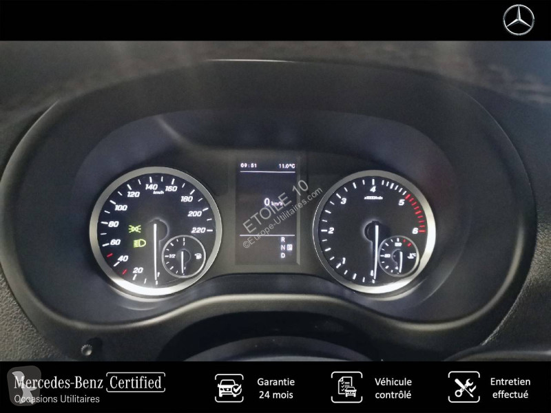 Комерційні автомобілі Mercedes VITO FOURGON 119...