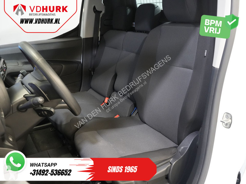 Samochód dostawczy Toyota 1.5 130 pk Aut. L2 2x...