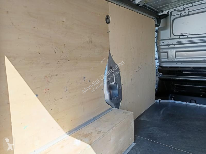 عربة نفعية Renault L1H1 DCI 130 GRAND CONFORT