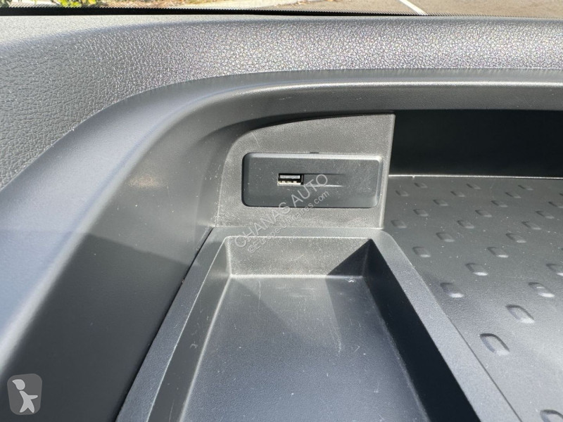 عربة نفعية Nissan L1H1 2.0 DCI 120 VISIA