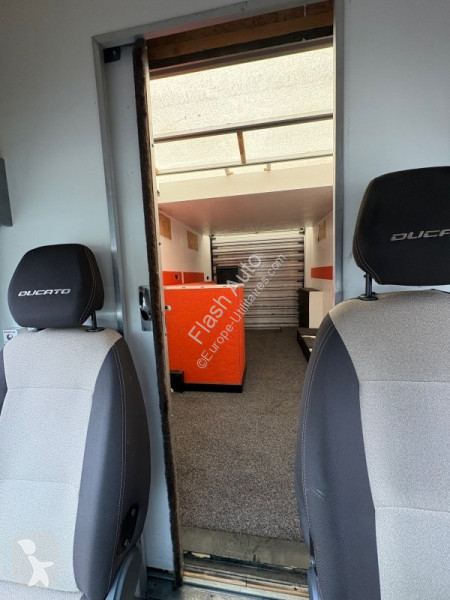 Véhicule utilitaire Fiat DUCATO  2.3L 130CH...
