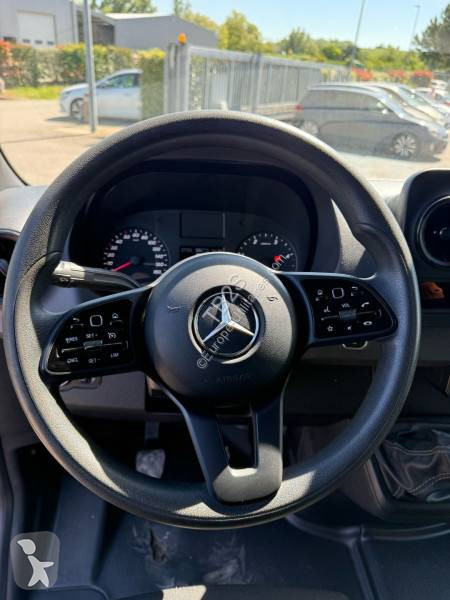 Furgoneta Mercedes