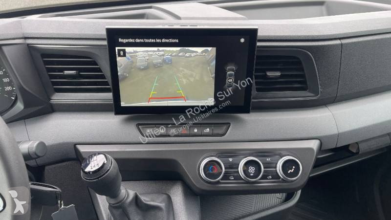 Samochód dostawczy Nissan