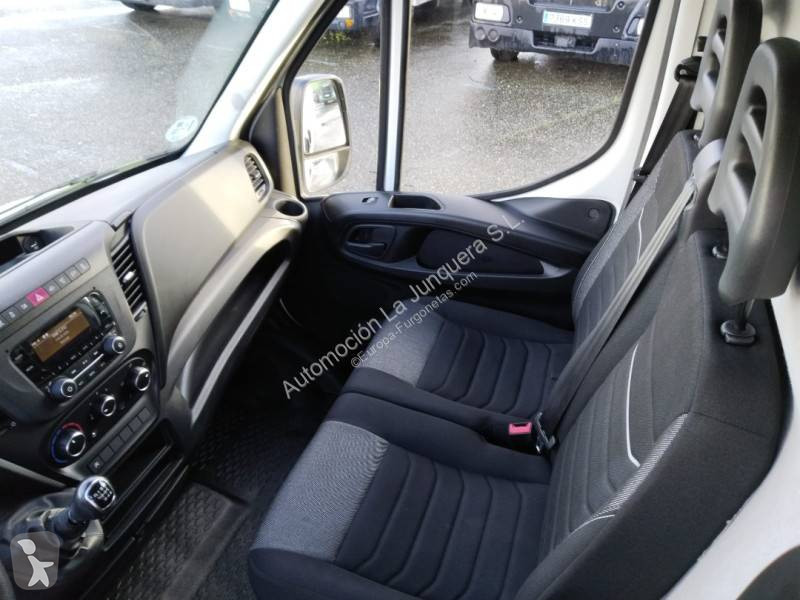 عربة نفعية Iveco