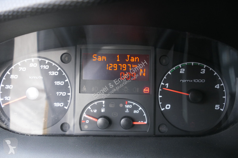 Iveco Daily 35 S11 C30C AUTOMATIK KAMERA Regale...