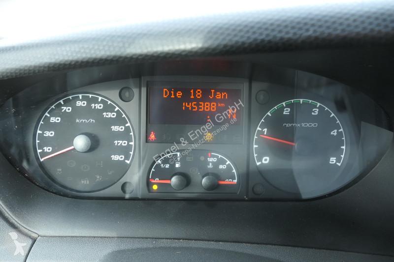 Лекотоварен автомобил Iveco Daily 35 S11 C30C...