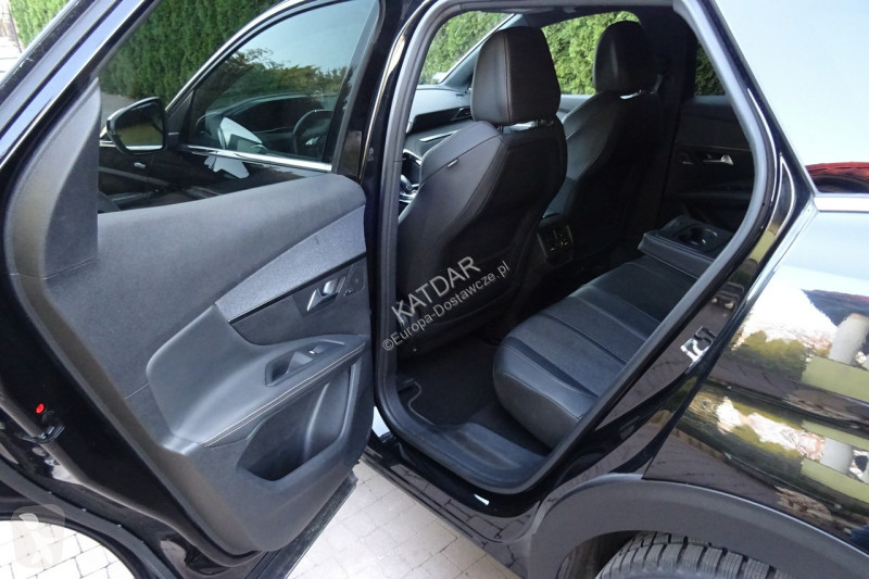 Samochód dostawczy Peugeot