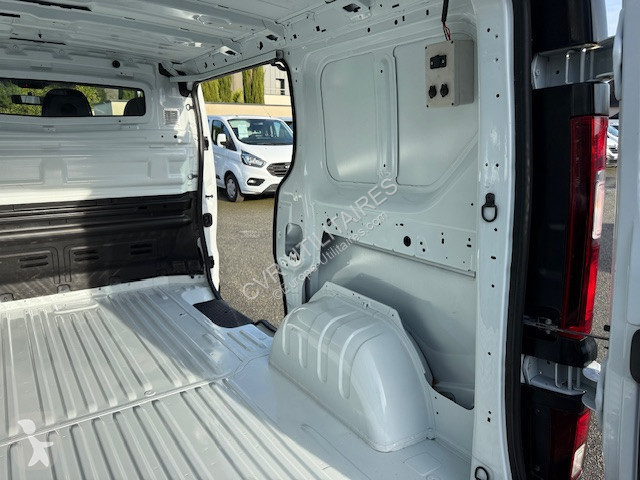 Furgoneta Renault TRAFIC III FG L1H1 1200 1.6...