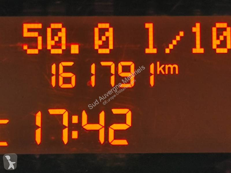 عربة نفعية Peugeot