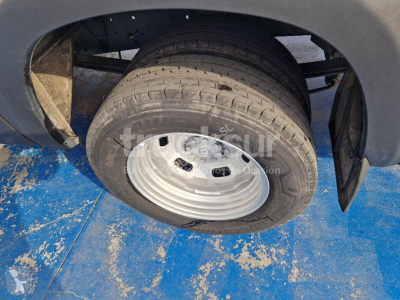 Furgoneta Iveco  DAILY 35C16H 16M3
