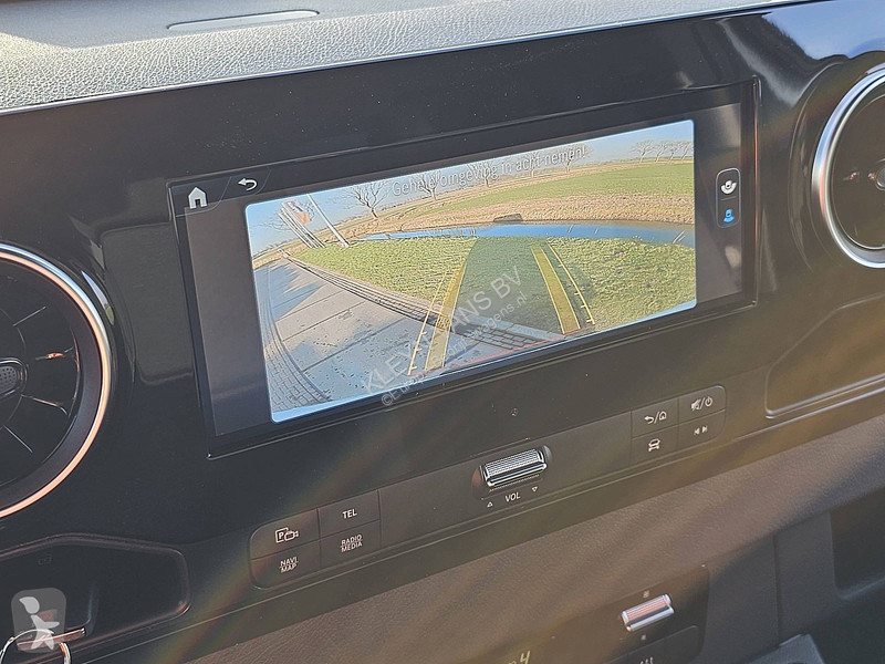 عربة نفعية Mercedes 81kWh 300KmWLTP L2H2