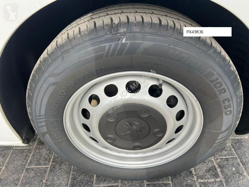 Furgoneta Peugeot pro blueHDI 100