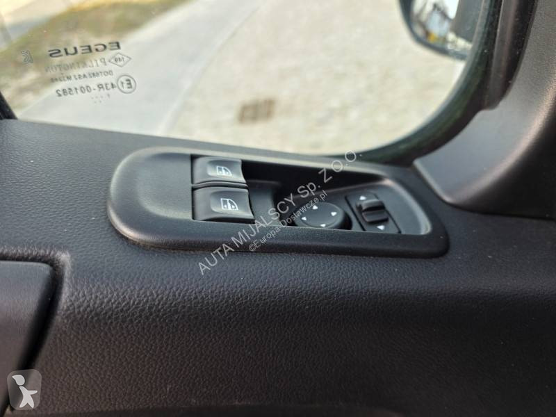 Samochód dostawczy Renault