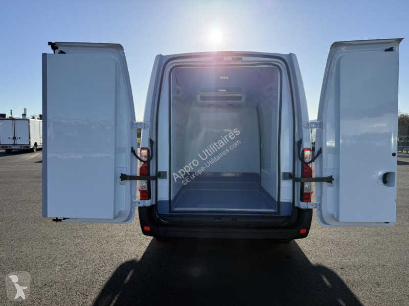Véhicule utilitaire Renault MASTER F3500 L2H2...