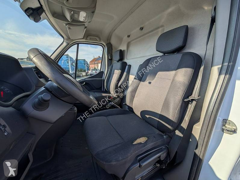 Samochód dostawczy Renault