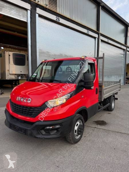 عربة نفعية Iveco
