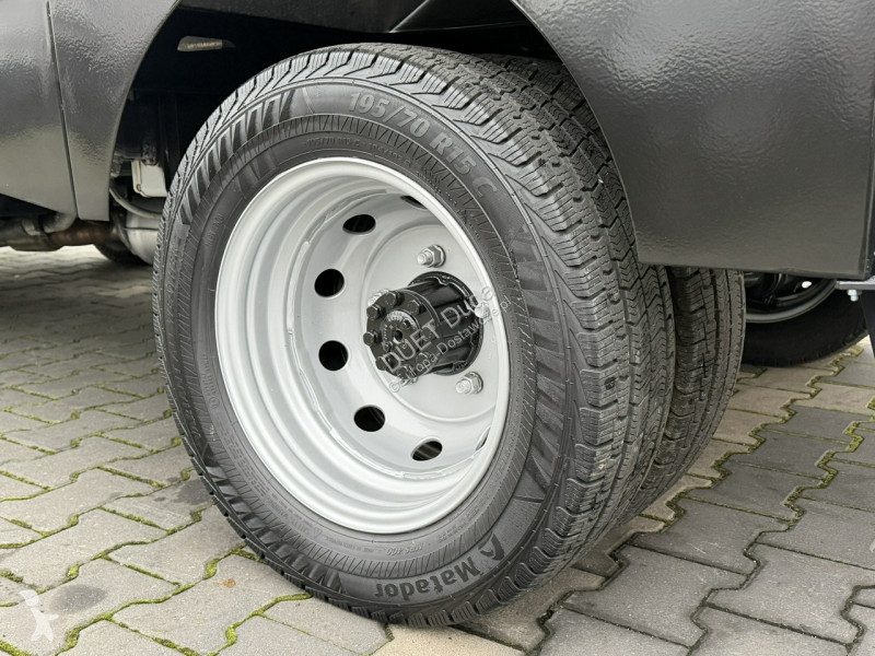Nissan  Transporter