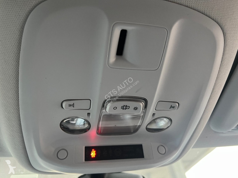 Peugeot 1.2 PURETECH 110CH S&S ACTIVE PACK...